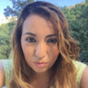 Meet your Posher, Yaneth